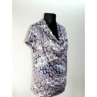 Bluzka lejący dekolt - kolorowa mozaika z perłowym połyskiem